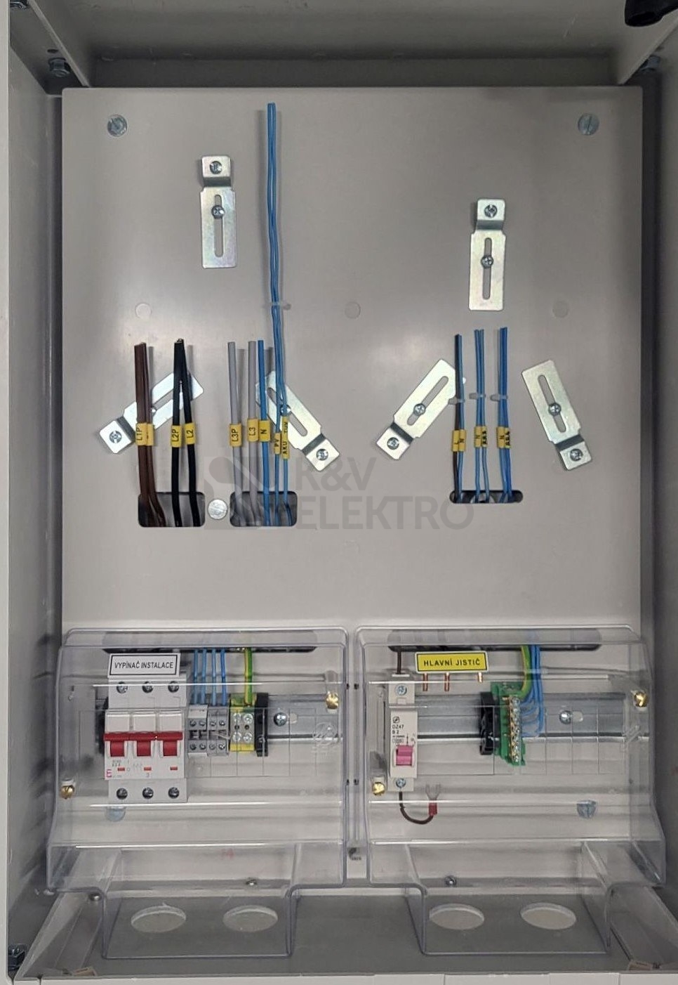 Obrázek produktu  Elektroměrový rozvaděč pro fotovoltaiku DCK ER212/NVP7P-C 63A/QM s vypínačem šedý pro EGD (E.ON) 2