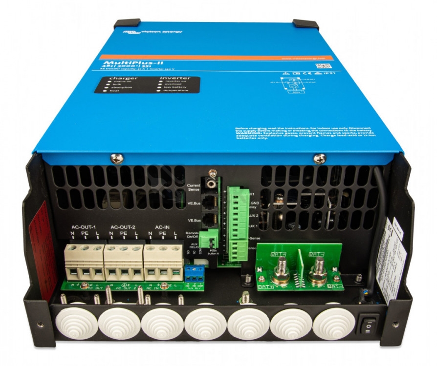 Obrázek produktu  Solární set 3x měnič Victron Multiplus II 3000/48 + 3x baterie Pylontech US3000C LiFePO4 1